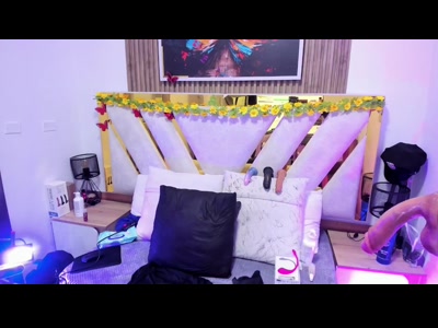 Luna-Naughty1