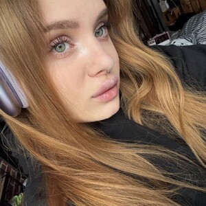AliceSins1 avatar