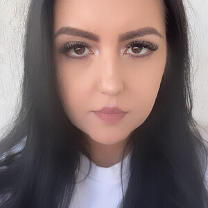 ArielBl0ssom avatar