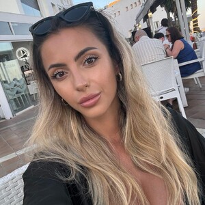 Blonde_Ashley avatar