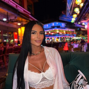 Britney_Charm avatar