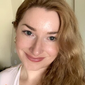 CarlyNextDoor avatar