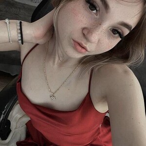 Daisyy avatar