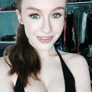 EmilyBloom avatar
