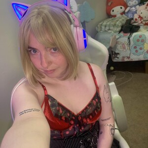 Eris_The_Doll avatar