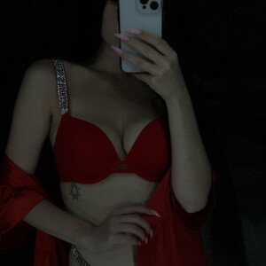 Eva_Eldis avatar