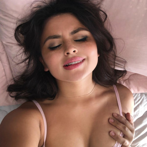 Goldengirl222 avatar