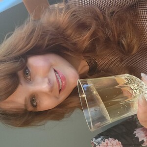 Happily_Sweet avatar