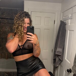 HazelJane7 avatar