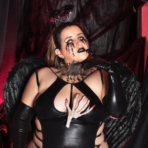 IsabelaPark avatar