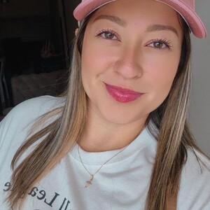 Ivonny04_ avatar