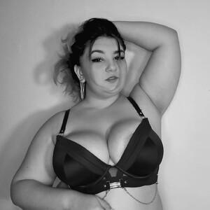 IzzaSparkles avatar