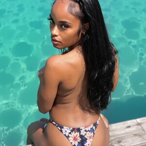 LanayaOnline avatar
