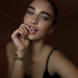 LilaSin avatar
