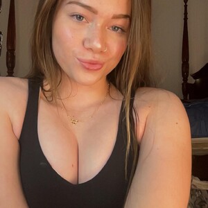 Madisonfoxx69 avatar