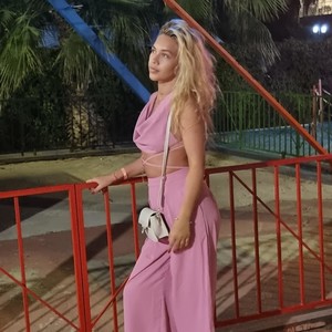 Mesexylady34 avatar