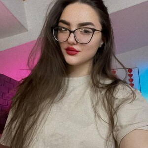 MiraLuccian avatar
