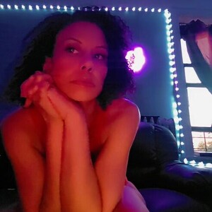 PeachesWonder avatar