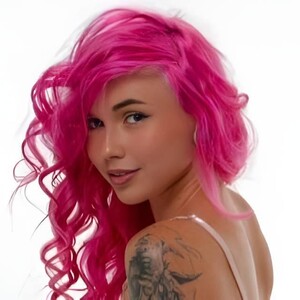 Sarah_Pink avatar