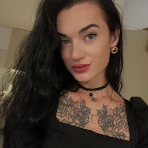 Scarlet_flo avatar