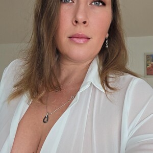 SquirtMadame avatar