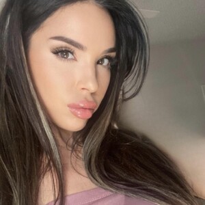 Viva_la_Eva avatar