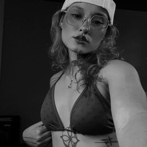 roxyvenom avatar