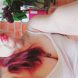 tinajust avatar